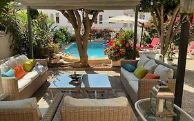 Large Villa Private Pool And Garden Near Beach